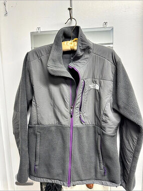 The North Face Denali Jacket Fleece Jacket Gray & Purple Large
